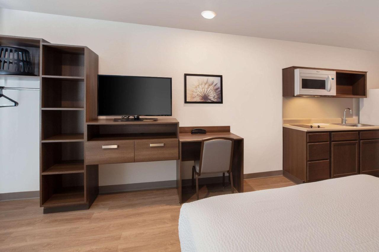 Wood Spring Suites Washington Dc East Arena Drive Lake Arbor 외부 사진