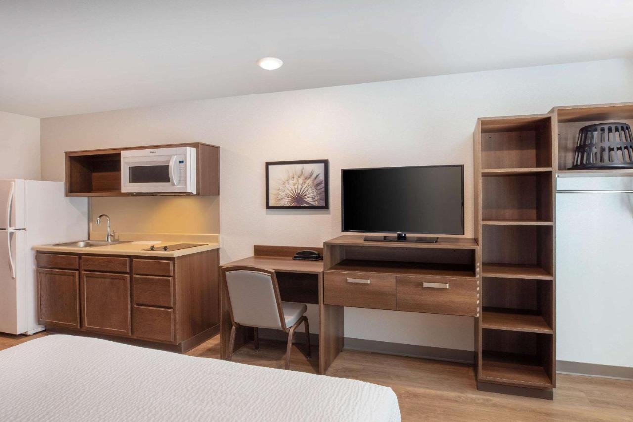 Wood Spring Suites Washington Dc East Arena Drive Lake Arbor 외부 사진